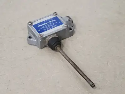USED MICRO SWITCH L23