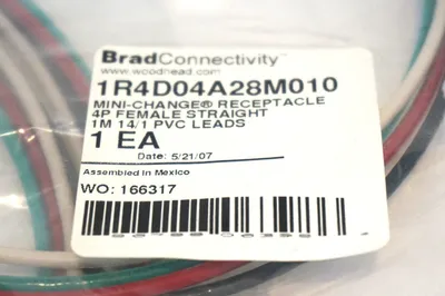 2 NEW WOODHEAD 1R4D04A28M010 RECEPTACLE