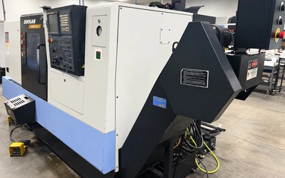 2009 DOOSAN PUMA 240 CNC Lathes | SNL Machine Trader LLC (2)