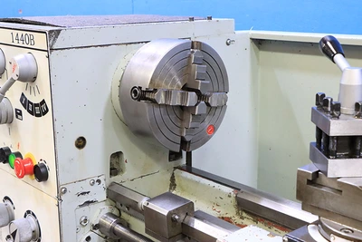 Used 2010 Victor 1440B, Inch/Metric, Gap, 4-Jaw, Toolpost, 3 HP Gap Lathes New Jersey US | Machinery Values #1334567