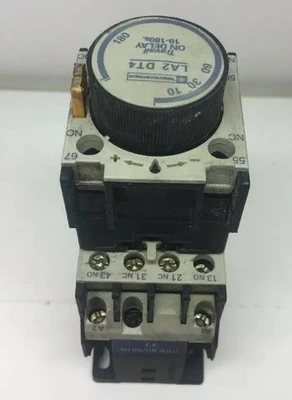 USED Telemecanique LA2 DT4