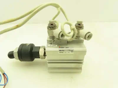 SMC CDQ2B50-30DM Compact Air Cylinder 50mm Bore 30mm Stroke