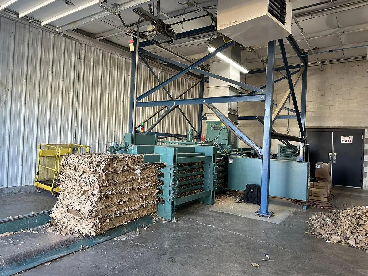 USED MAREN ENGINEERING 72OE-7-X-25R AUTO-TIE BALER