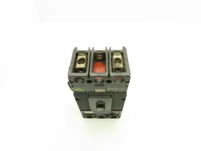 Fuji Electric BUJSA2250 Circuit Breaker 250A 2 Pole 250VDC 480VAC Shunt Trip