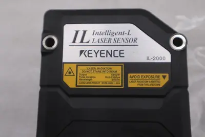New Box Keyence IL-2000 IL2000 Laser Sensor 1000 to 3500MM Measuring Distance