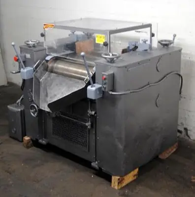 Kent 32" 3-Roll Refiner
