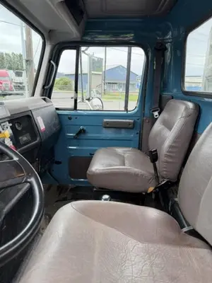 Used 1999 INTERNATIONAL S2574 Conventional trucks Washington US | Puget Sound Truck Sales #1546542