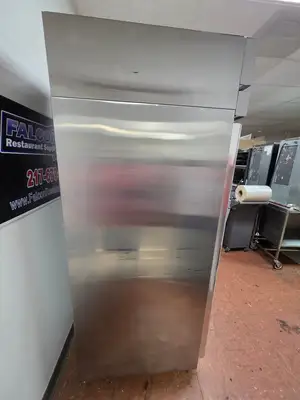Used Hoshizaki Used 27.5" Hoshizaki R1A-FG One Section Reach In Glass Door Refrigerator 115V - TH5 Display Refrigerators Illinois US | Falcon Restaurant Supply #1373512