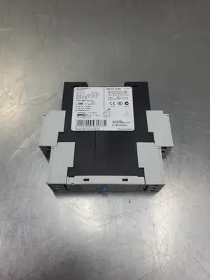 USED Siemens 3RN1013-1BW10 Sirius Motor Protection Time Relay