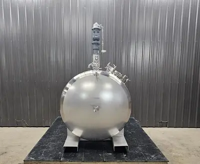 Used 250 Gallon Tank (Reactor), 316 Stainless Steel, With Air Mixer