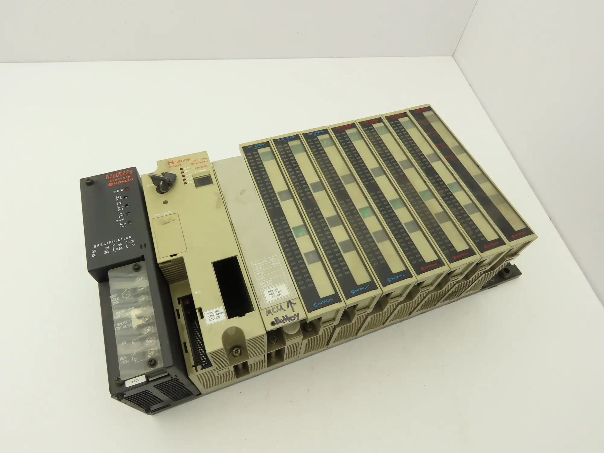 Hitachi HIDIC H-300 PLC Controller Rack w/3 Input 3 Digital & 1 Analog Output