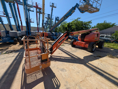 USED 2015 JLG 600AJ