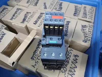 NEW SIEMENS 3RT20361KB443MA0