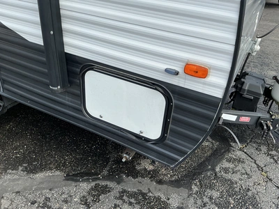 Used 2017 KEYSTONE SPRINGDALE SUMMERLAND SERIES MINI SM1800 Campers, Caravans, Motorhomes Michigan US | Miedema Asset Management Group #1397246