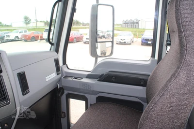 New | in-Stock 2025 MACK MD6 Cab Chassis trucks Texas US | Roll Off Truck World #1491874
