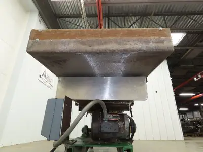 Used CARDWELL _UNKNOWN_ Vibratory Conveyors Indiana US | Arrow Industrial #1368025