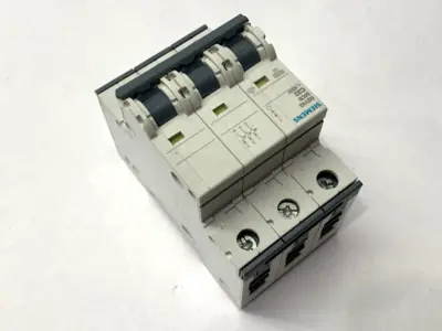 USED SIEMENS MINIATURE CIRCUIT BREAKER 3-POLE 32A 400V