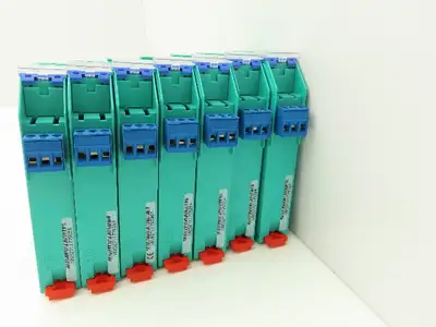 Pepperl+Fuchs KFD2-CR-EX1.30-200 Transformer Isolated Repeater 20-30VDC Lot of 7