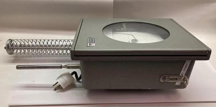New | in-Stock WEKSLER R 8T2W Chart Recorders Ohio US | Surplus Asset Holdings #1247371