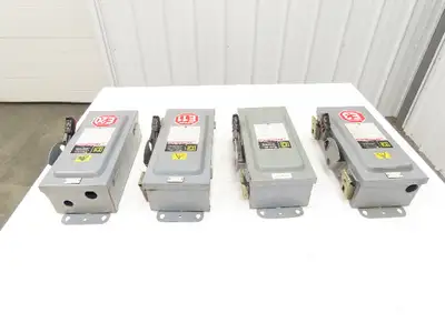 Square D HU-361 Safety Disconnect Switch 30A 600V 3Ph 30HP Non Fused Lot Of 4