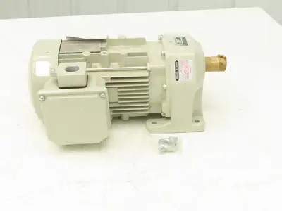 Sumitomo SM Cyclo Gearmotor 5:1 Ratio 350rpm 1Hp 240/480V 3PH 80M TC-FXPA