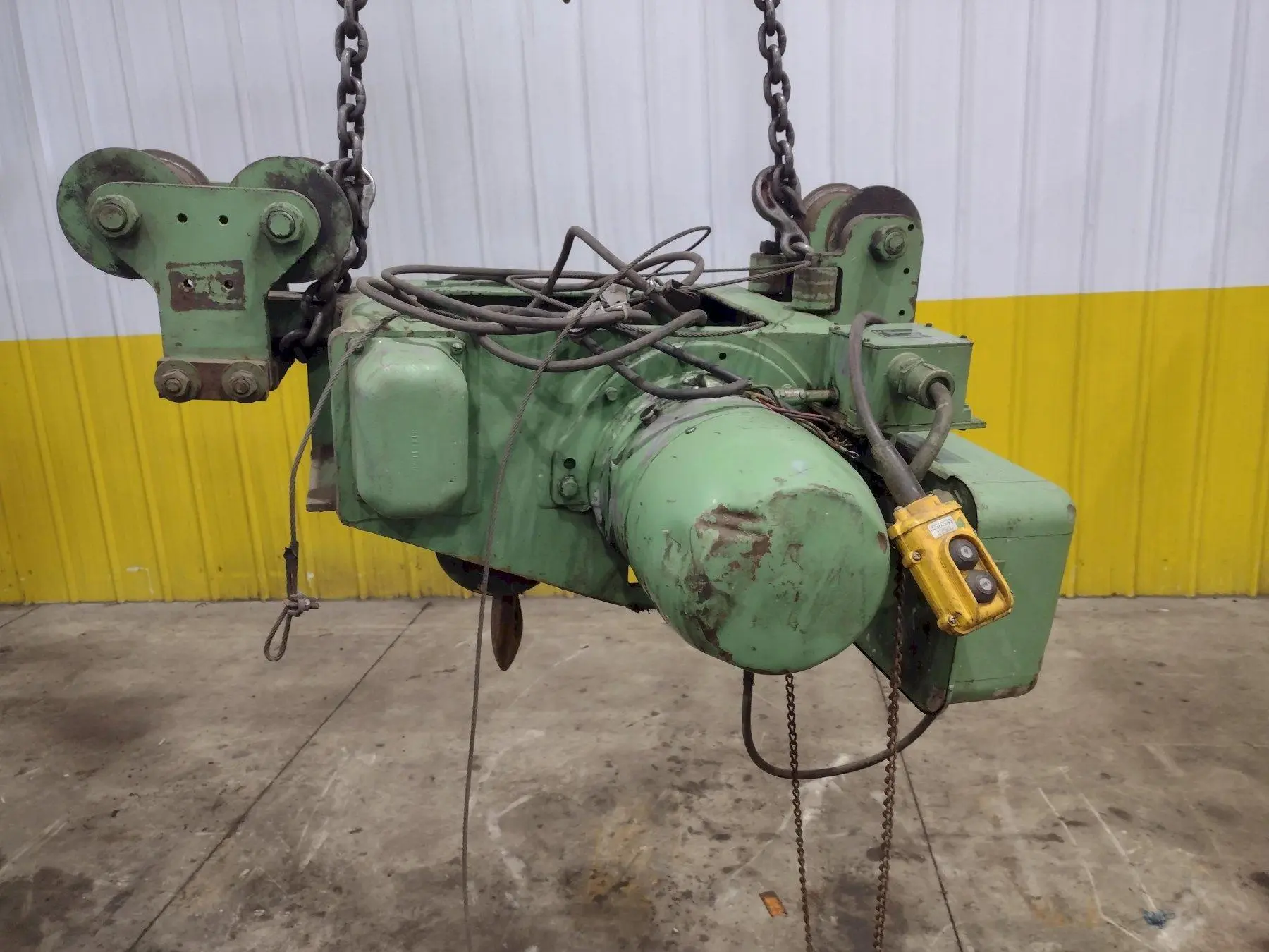 2 TON P&H POWERED CABLE HOIST, WITH ROLLING TROLLEY: YOBRO #25083
