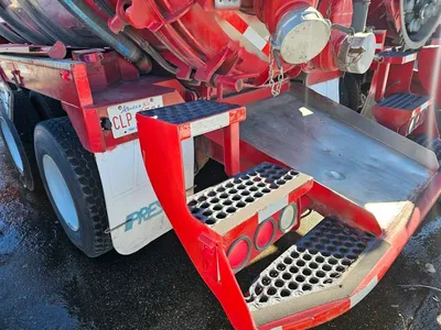 Used 2000 Presvac Systems Powervac Stainless Vacuum Truck Michigan US | American Contractors Equipment Supply #1045300
