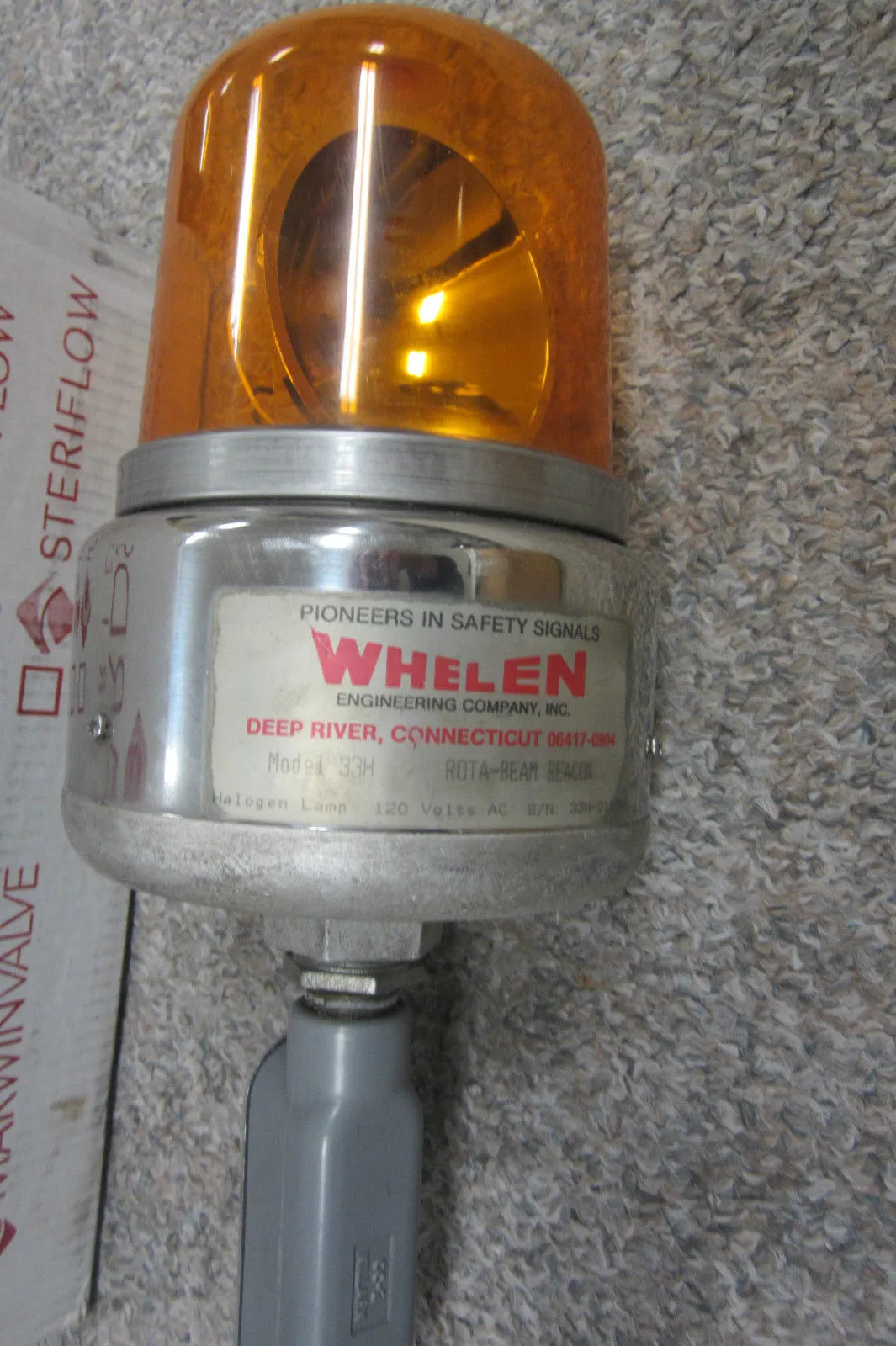 WHELEN 33H ROTO BEAM BEACON
