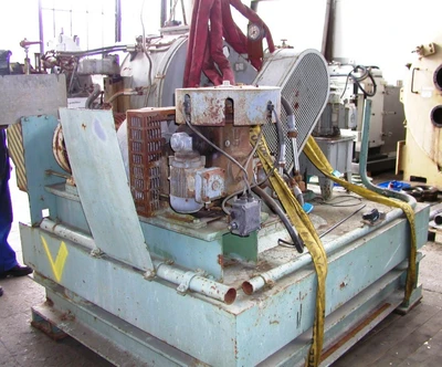 Krauss-Maffei HZ 63 peeler centrifuge, 316SS.