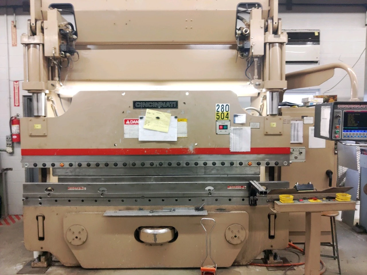 10' X 10 GA CINCINNATI-INC "90AFX8FT AUTOFORM" 90-TON CNC HYDRAULIC PRESS BRAKE w/CINCINNATI ADAPTIVE AUTOFORM CNC CONTROL & 6-AXIS BACK GAUGE - AUTO CROWNING - 14" EXTRA LONG STROKE - HYDRAULIC CLAMPING