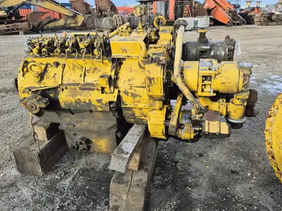 USED 2015 KOMATSU R561-13-51030