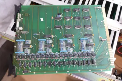 4 PALLETS OF ASSORTED CHASSIS, MODULES AND POWER SUPPLIES; OVATION, HONEYWELL, GE, MODICON