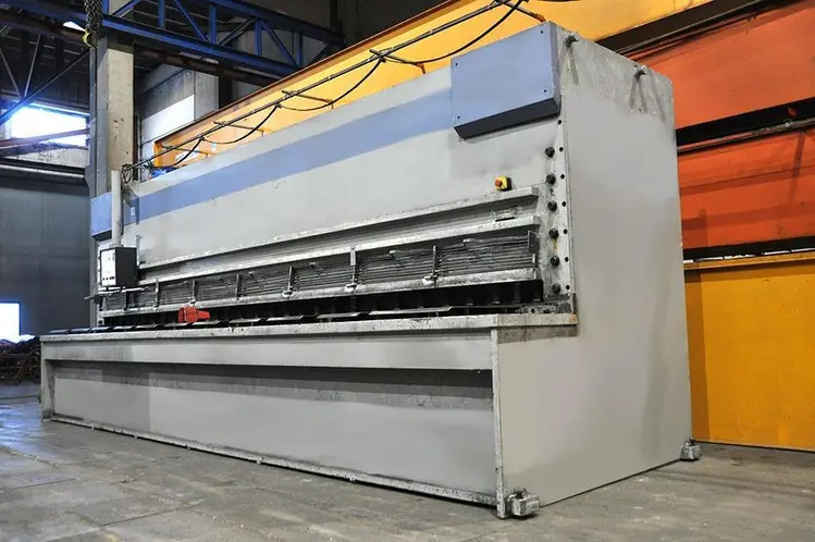 Used BAYKAL HNC 6100 X 6 MM CNC Sheet Metal Shears | Apt International N.V #365123