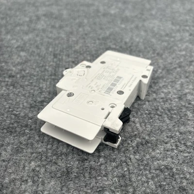 Used ABB SU201M-K0.5 Circuit Breakers California US | Davliegogo LLC #1707397