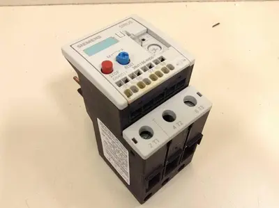 USED SIEMENS 3RU1 136-4HD0