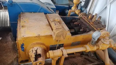 USED NATIONAL JWS-300L 4X5 TRIPLEX WELL SERVICING REVERSING MUD PUMP PACKAGE