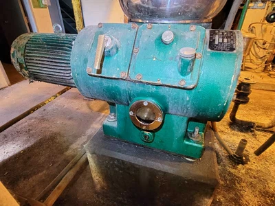 Used 2001 CSSC NANJING LUZHOU MACHINE WORKS ZYDR207JS- 33 Centrifuges New York US | Solutions 4 Manufacturing #1404202