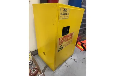 Used _UNKNOWN_ _UNKNOWN_ Hazardous Storage Units Utah US | KD Auctions #1553984