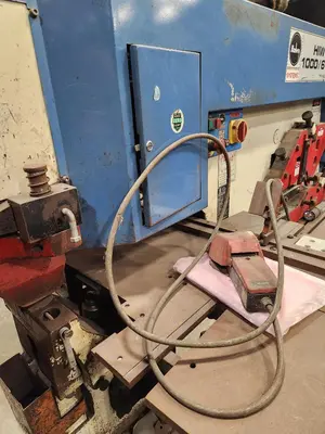 2001 MUBEA HIW-1000/610 Fabricating/Presses, Iron Worker | Machinery Central (4)