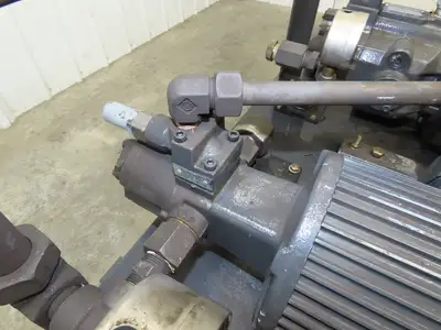 Daikin Hydraulic Power Unit 6.8GPM 220V w/Chiller 1.5kW & Circulation Pump/Motor