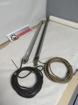 USED KEYENCE SL-C32H-R/SL-C32H-T
