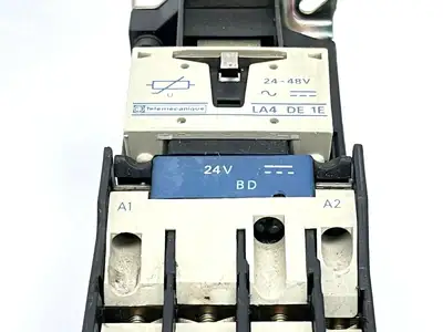 LP1D3210,LA4DE1E | Telemecanique LP1D3210 Contactor w/ LA4DE1E Suppressor - Used