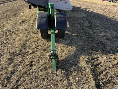 (1) Road Runner 36' dual axle header cart with pin stye hitch, size ST235/85R16 front and rear tires...