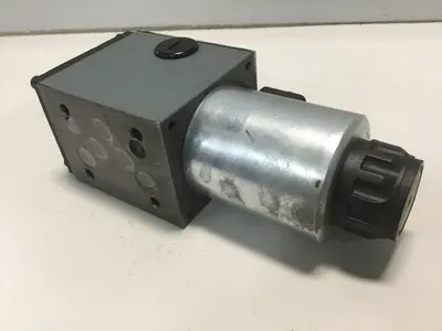 USED REXROTH 3WE10A31/CG24N9Z4