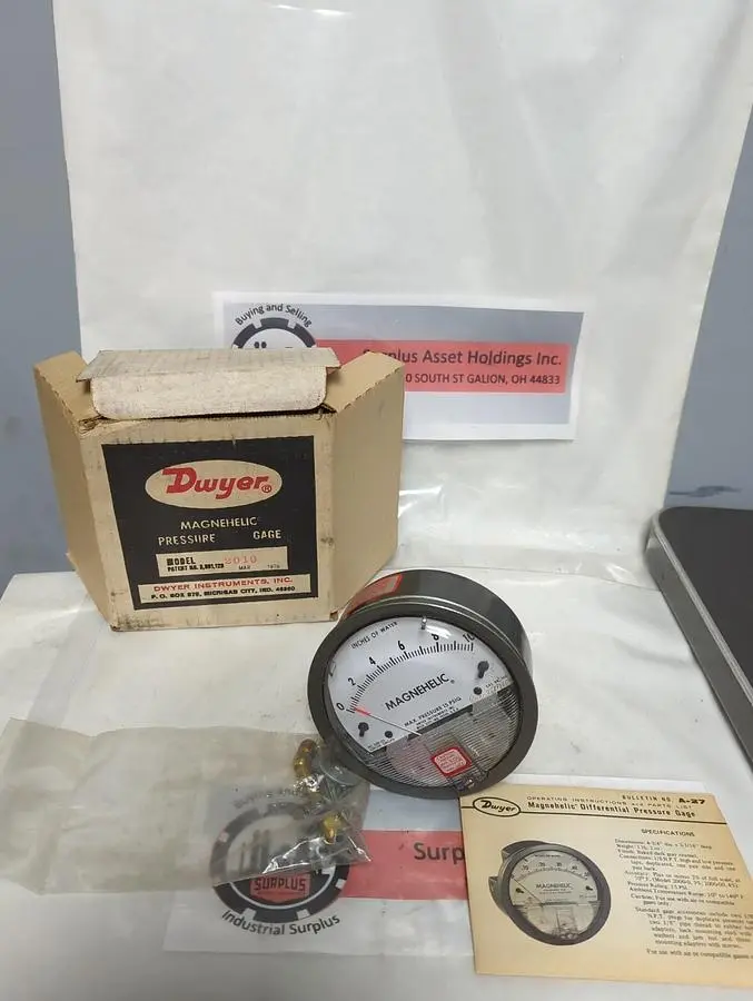 New | in-Stock DWYER 2010 Universal Pressure Meters Ohio US | Surplus Asset Holdings #1365699