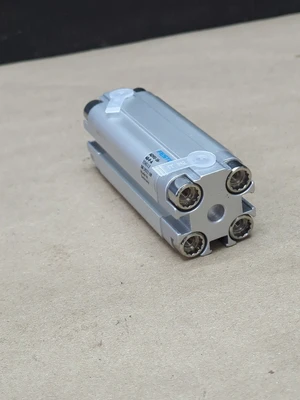 NEW Festo ADVU-16-40-P-A