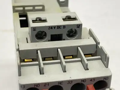 USED ALLEN-BRADLEY SER A SAFETY CONTROL RELAY 25A 600VAC 24VDC COIL