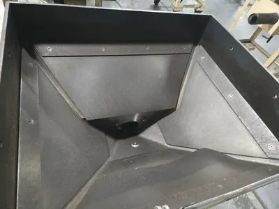 (1) Auger Hopper