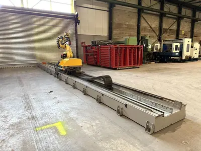 USED FANUC MILLING ROBOT X: 10 500 / Y: 3045 / Z: 3500 MM CNC