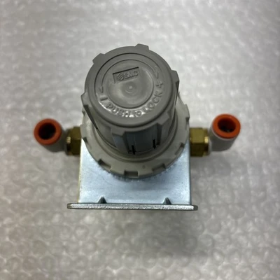 NEW SMC AR30-N02E-Z-B
